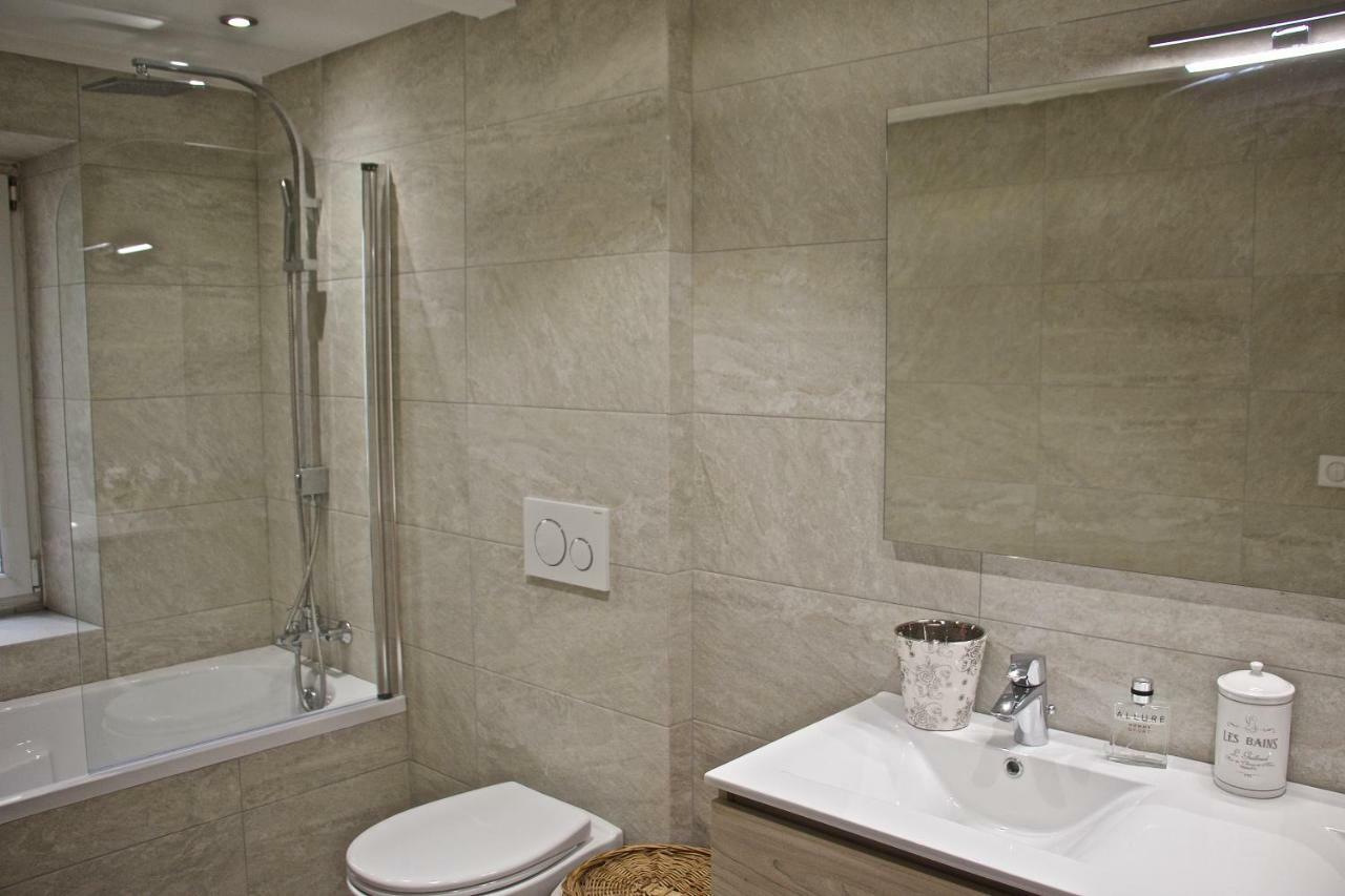 Duplex Fontaine - Appartement Duplex Coeur Vieil Antibes Old City Marche Provencal Eksteriør billede