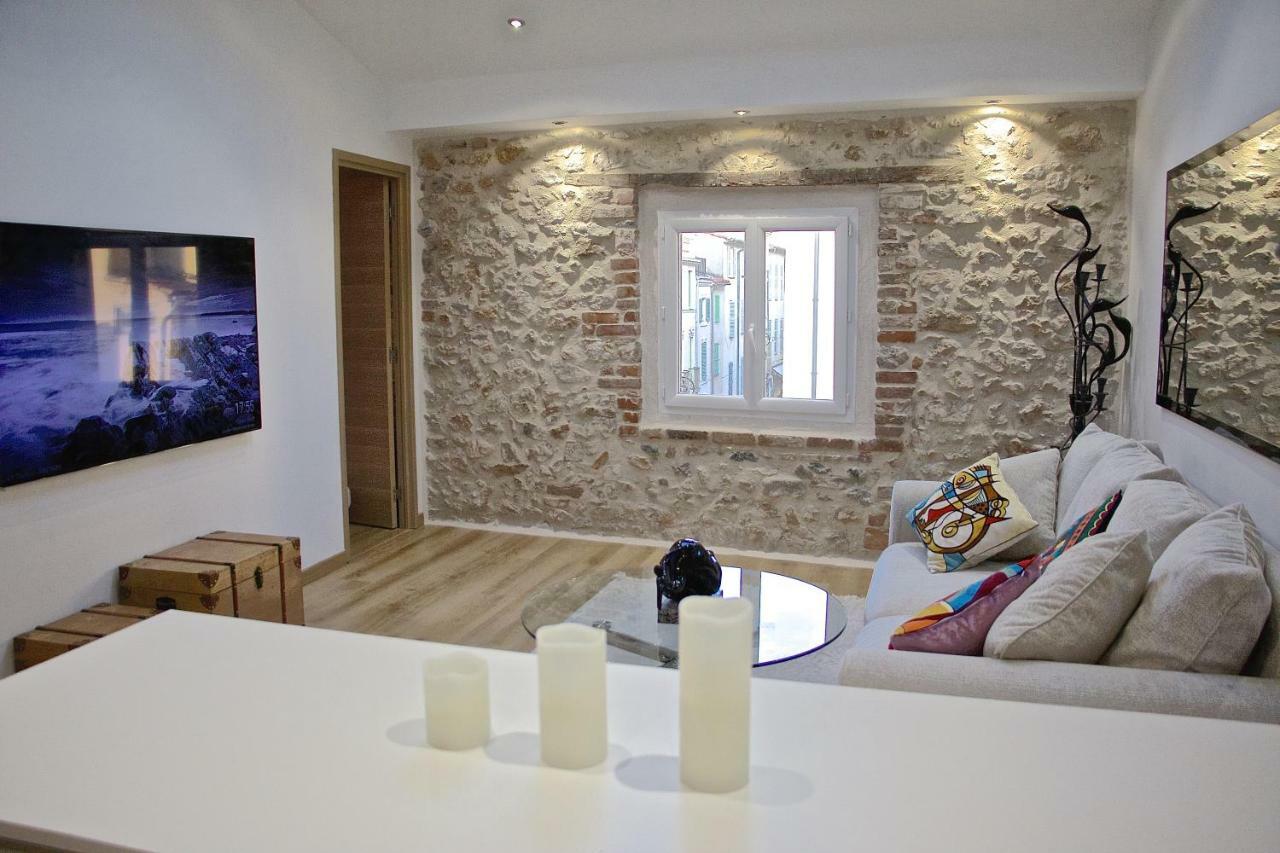 Duplex Fontaine - Appartement Duplex Coeur Vieil Antibes Old City Marche Provencal Eksteriør billede